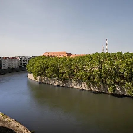 Lejlighed By The River - 2min To Market Square
